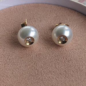 Pearl Studs With Diamond Inlay